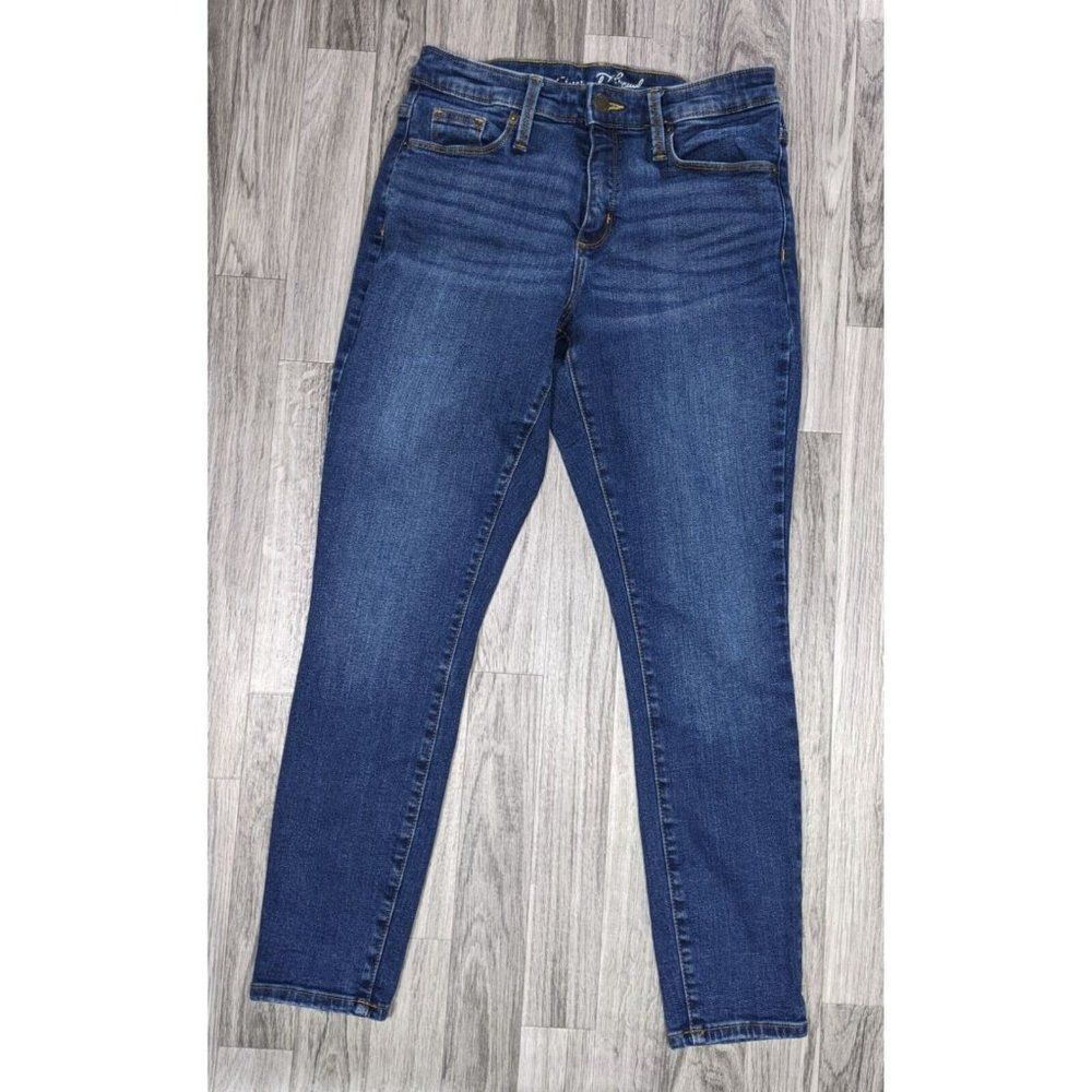 Universal Thread Womens Size 4 / 27 Short High Rise Skinny Whiskered Jeans
